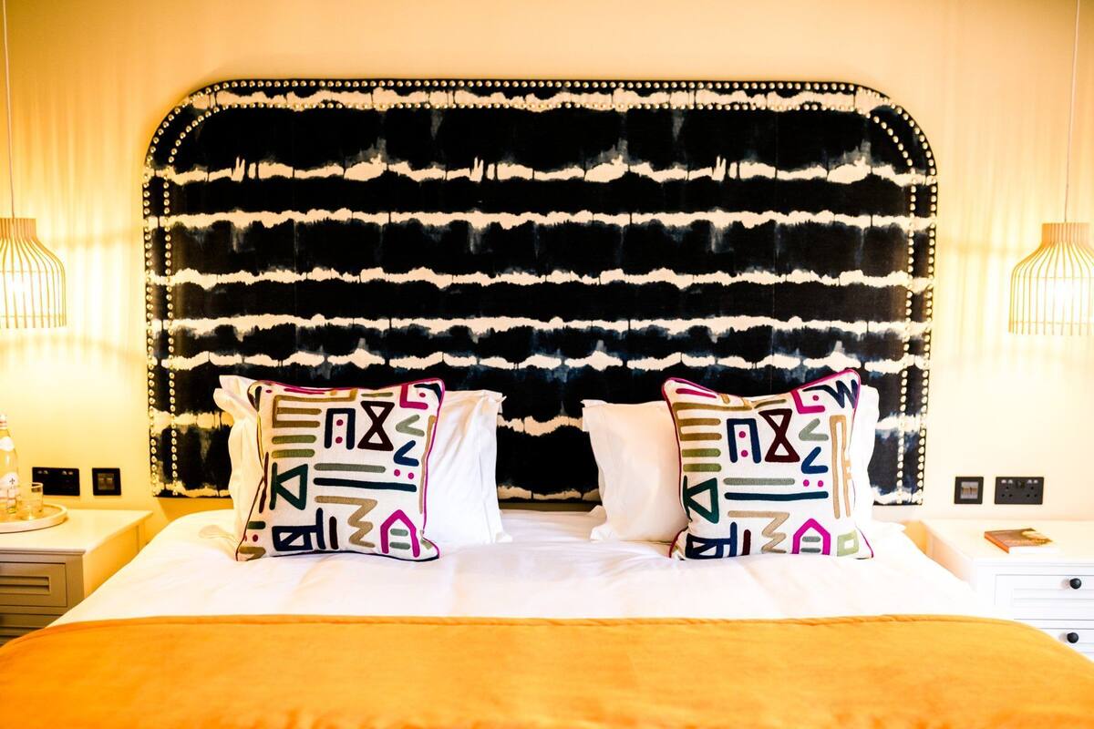 Quarto casal de uso individual | Roupas de cama antialérgicas, ferros/tábuas de passar roupa