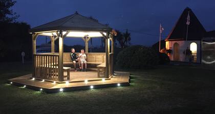 PERRANPORTH BUNGALOW - lovely holiday complex - great facilities, Swimming pool