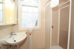 Casa Classic, 2 camere da letto (Appennini 20/d) | Bagno | Doccia, bidet