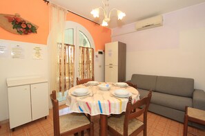 Classic House, 1 Bedroom (Appennini 20/b) | Living area