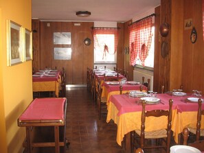 Desayuno buffet incluido todos los días