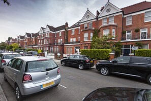 Street view - Hampstead Enjoy the Exclusive Atmosphere (London)