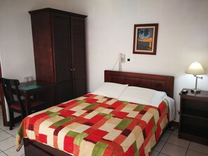 Tweepersoonskamer, 1 tweepersoonsbed, niet-roken | Gratis wifi, beddengoed, rolstoeltoegankelijk