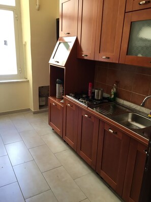 Petit déjeuner composé de spécialités régionales compris tous les jours