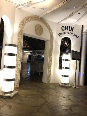 2 restaurants servant le petit déjeuner