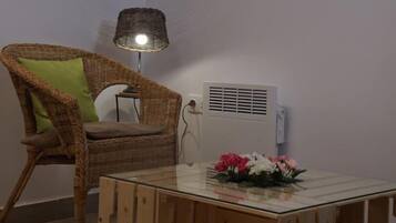 Esmorzar diari a la carta (7.5 EUR per persona)