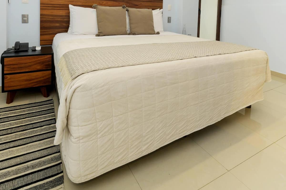 Premium kamer, 1 kingsize bed met slaapbank | Lakens van Egyptisch katoen, luxe beddengoed, donzen dekbedden