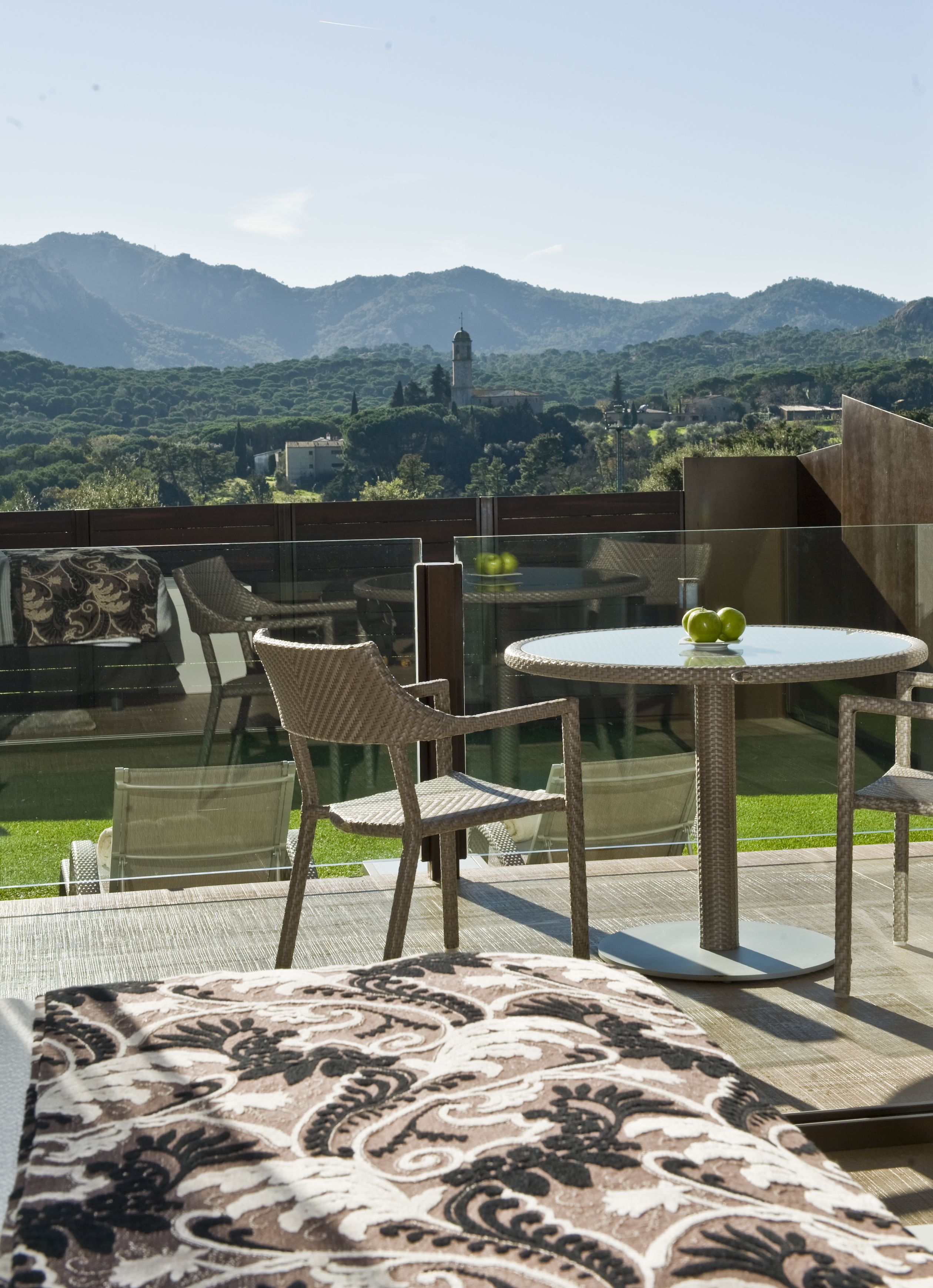 Sviitti, poreamme | 1 makuuhuone, ylelliset vuodevaatteet, minibaari, tallelokero huoneessa