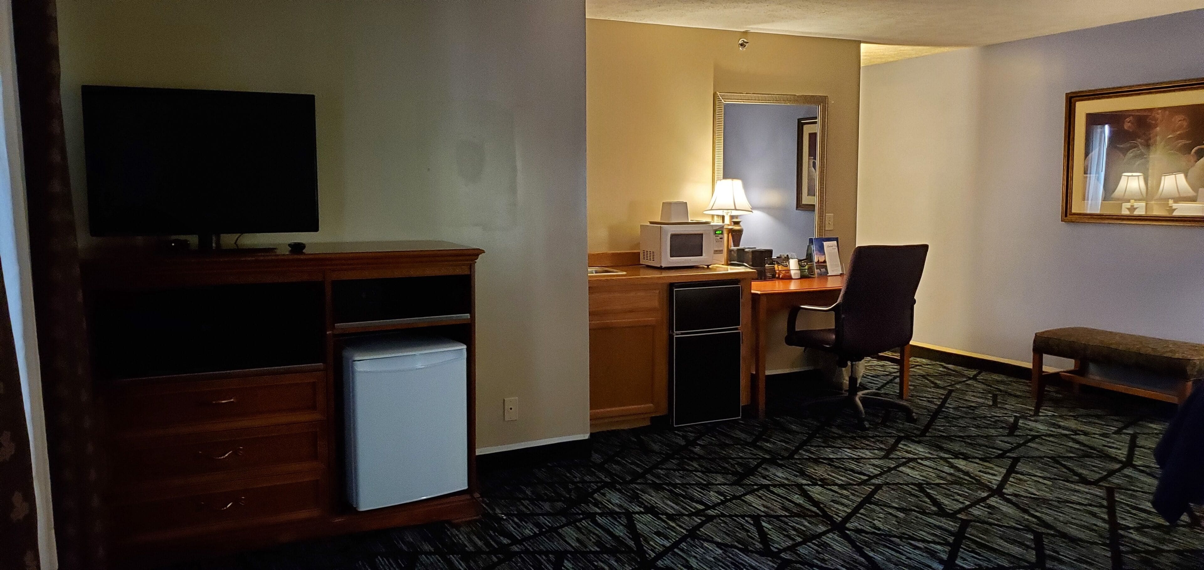 comfort studio suite, 1 king bed | individually decorated, individually furnished, desk, blackout curtains