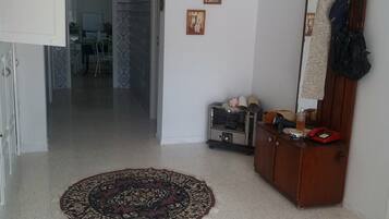 2 bedrooms, down comforters, individually decorated