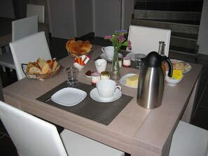 Desayuno continental incluido todos los días