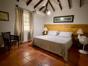 2 chambres, bureau, fer et planche à repasser, Wi-Fi gratuit