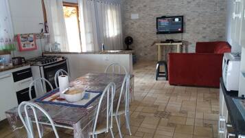 Basic House, Multiple Beds, Garden View | Private kitchen | Cookware/dishes/utensils