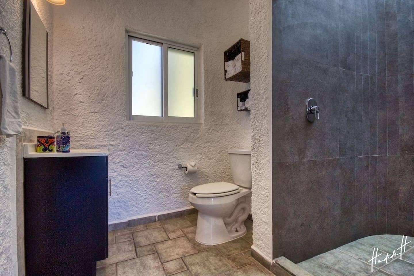 comfort villa, 2 bedrooms, pool access | bathroom | shower, free toiletries, hair dryer