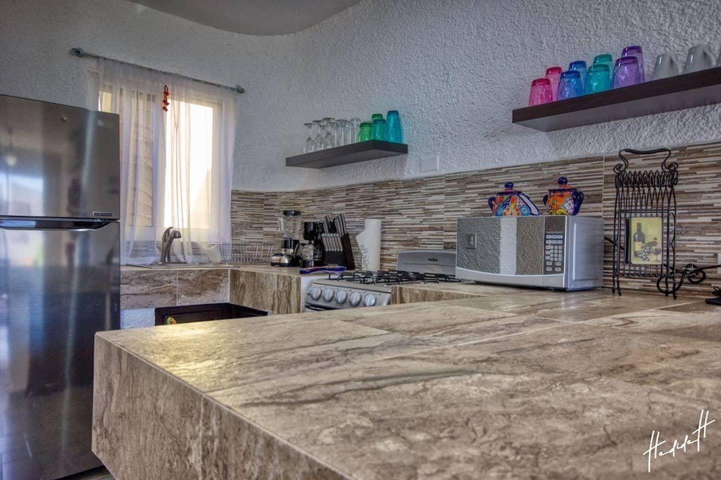 comfort villa, 2 bedrooms, pool access | private kitchen | microwave, coffee/tea maker