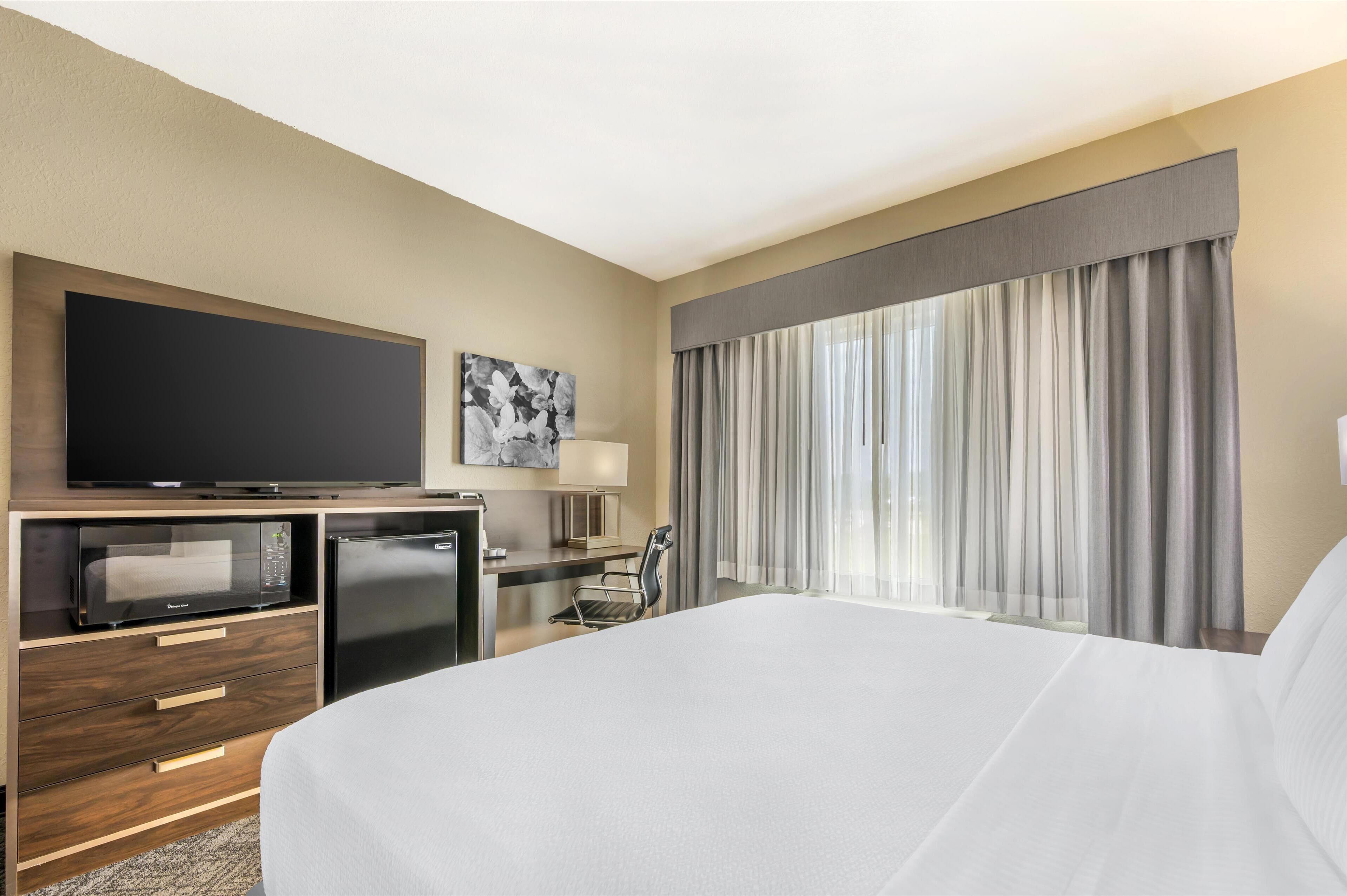 suite, 1 king bed with sofa bed, non smoking, refrigerator & microwave (with sofabed) | pillow-top beds, desk, iron/ironing board, free cots/infant beds