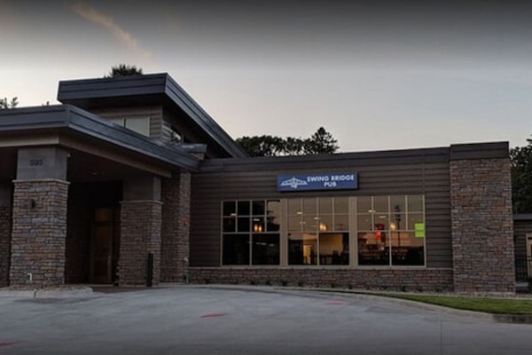 Déjeuner et dßner servis sur place