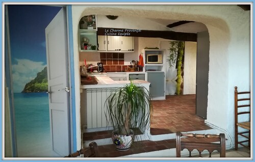 "Encanto provenzal", Apartamento de carácter, clasificado 2 *