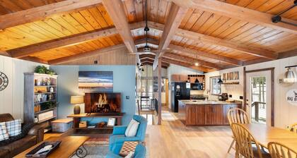 Remodeled Chalet - Sauna, Game Room, Pool Access