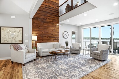 Lakefront Luxury