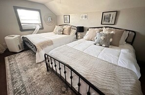 4 chambres, fer et planche à repasser, Wi-Fi, draps fournis