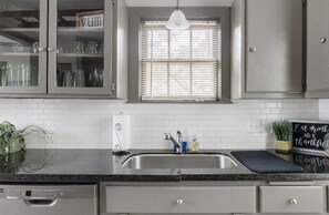 Fridge, microwave, oven, stovetop - Cozy and stylish home 2 blocks from Texas A&M University (College Station)