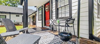 Cozy and stylish home 2 blocks from Texas A&M University