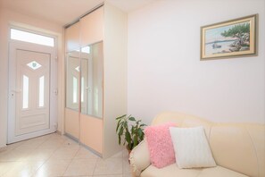 Interior - Family apartment with terrace (Stanici)