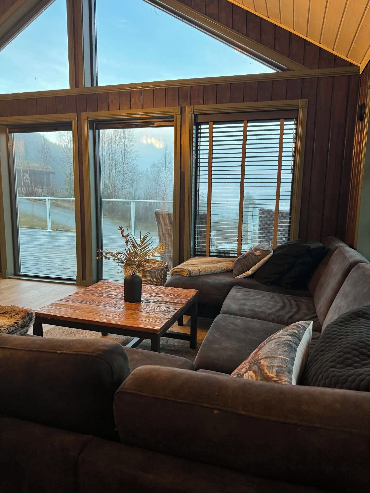 Smart-TV, peis og bordtennis