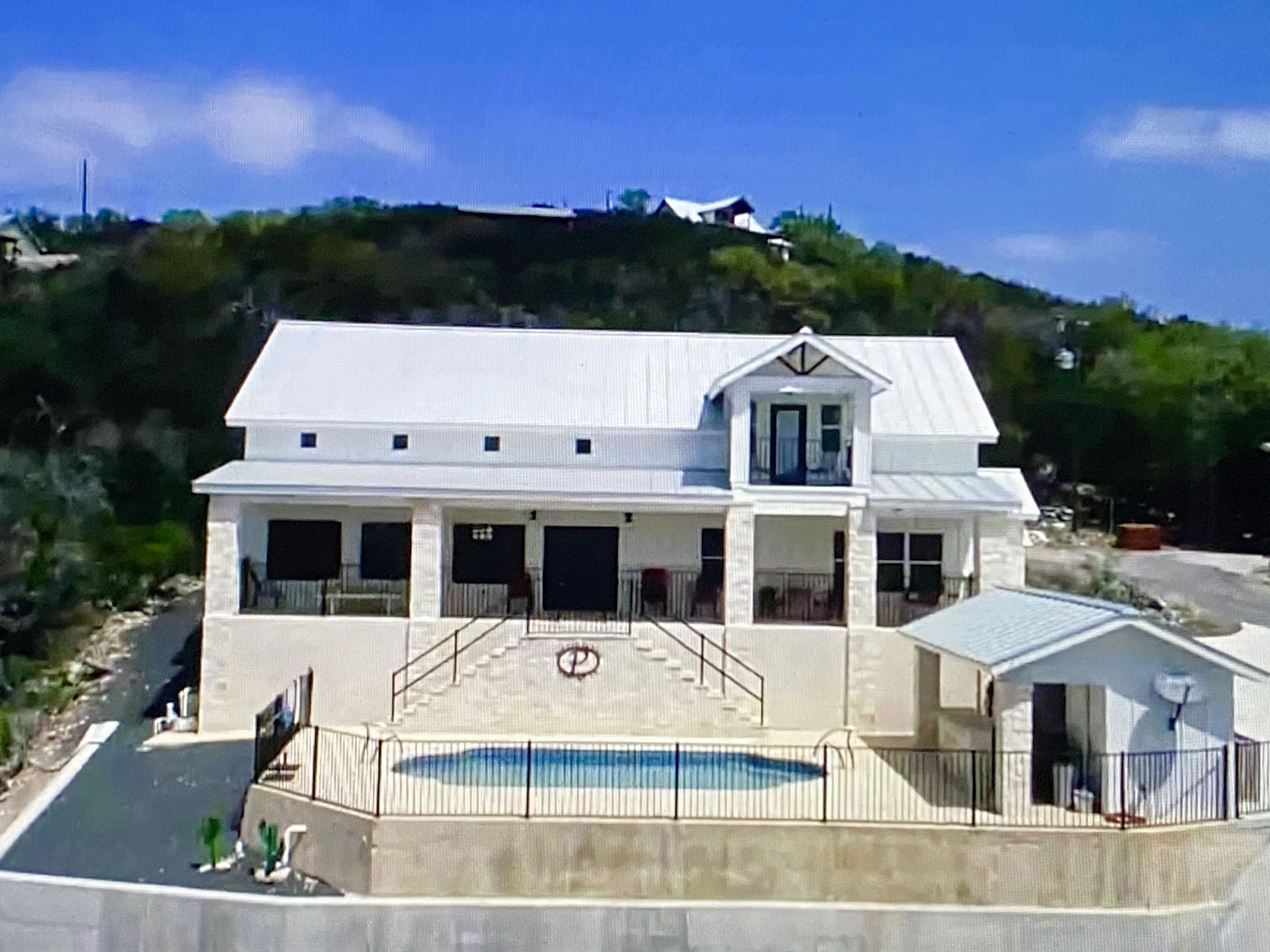 Spectacular River-Mountain-Pool Views, Cabana, Bar, Balcony, Deck, Patio!