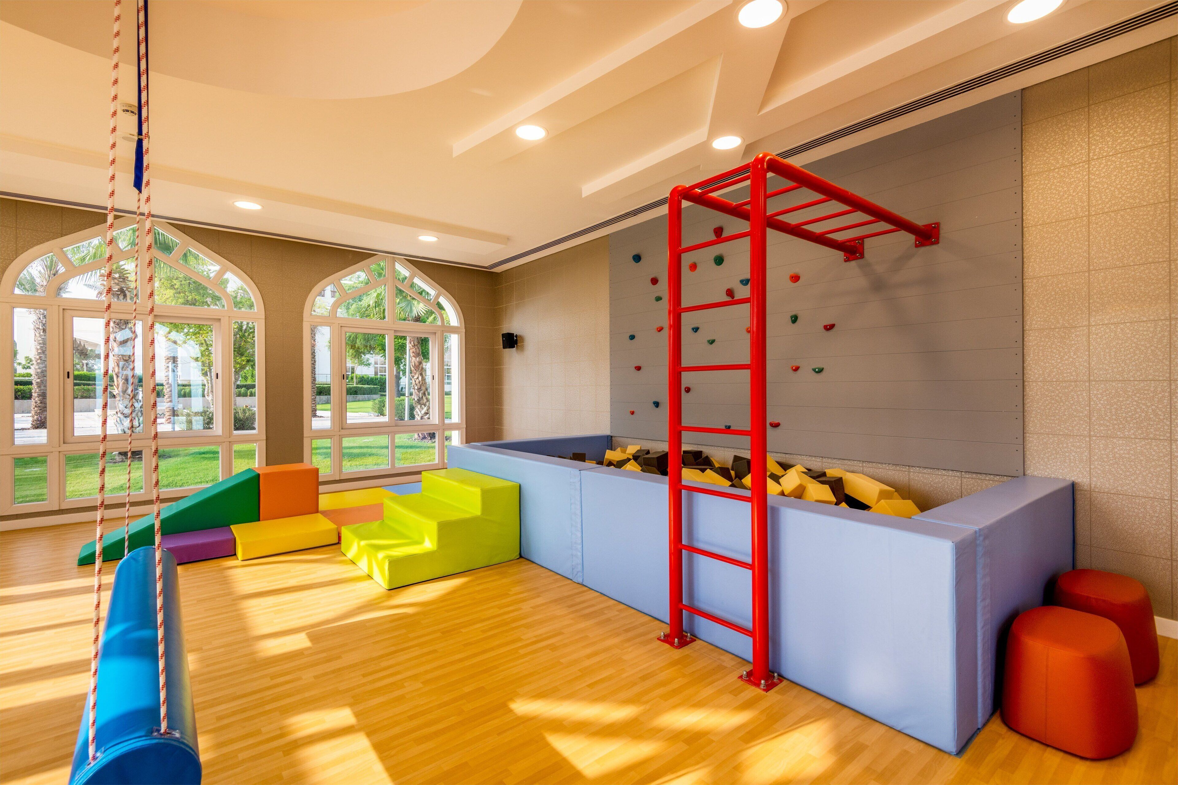  Área de juegos infantiles bajo techo
