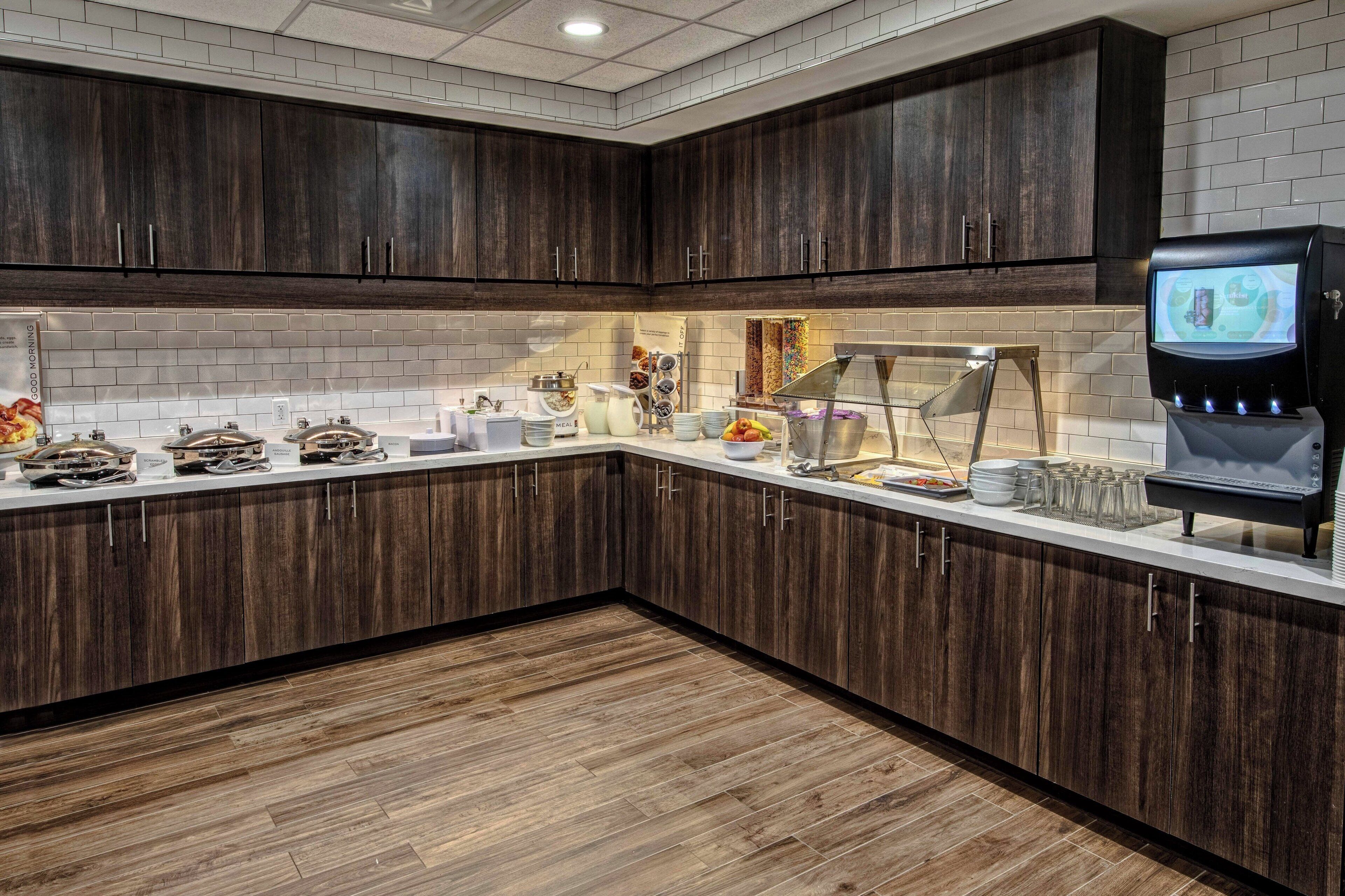 free daily full breakfast