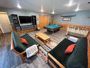 Spielezimmer