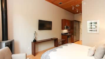 1 bedroom, iron/ironing board, WiFi