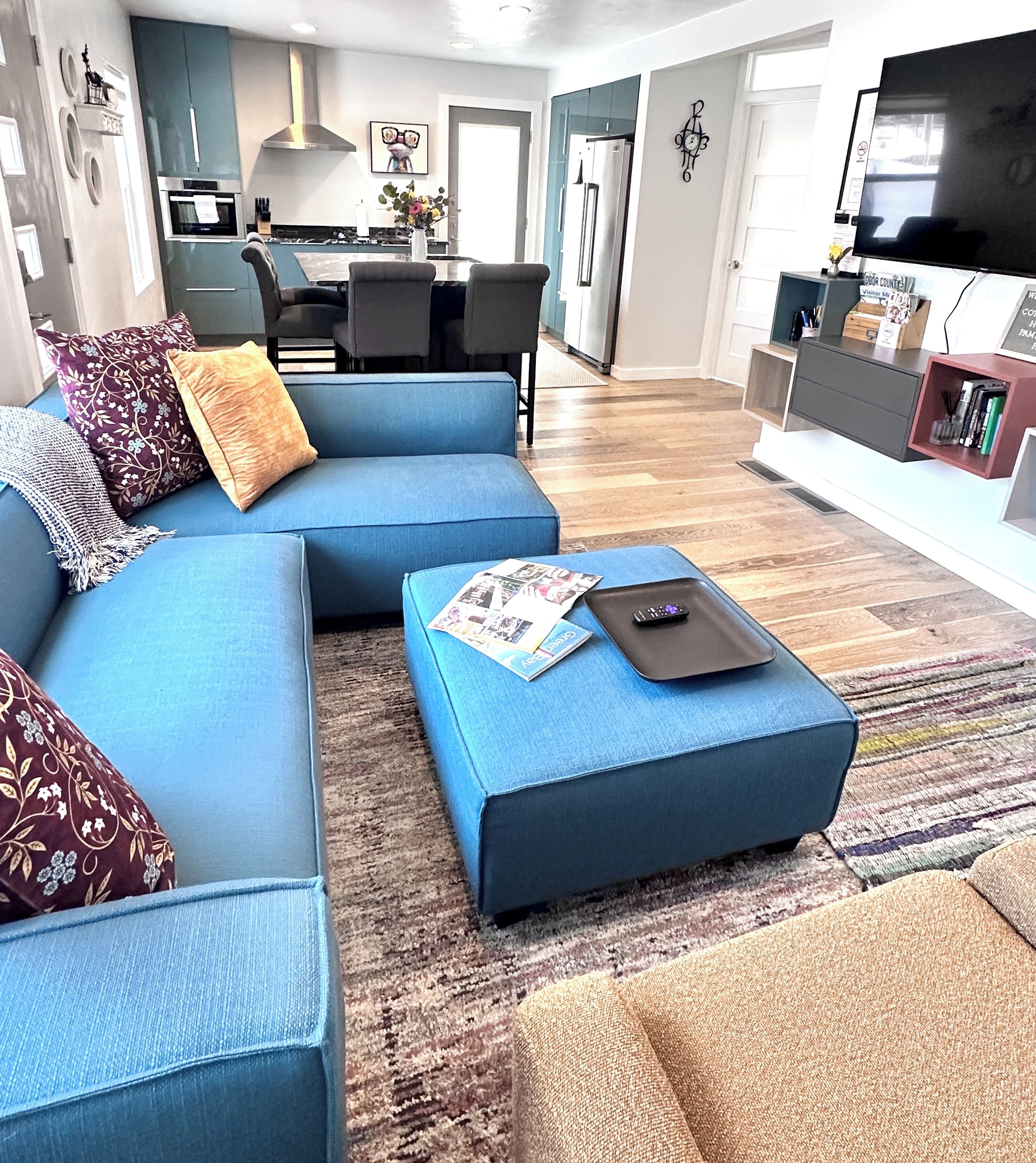 Pamperin Park Cottage - House,  Completely Updated Minutes to Lambeau