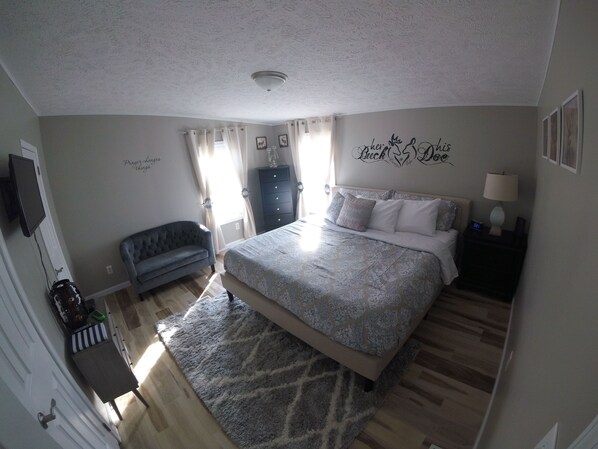 3 bedrooms, iron/ironing board, free WiFi, bed sheets