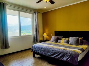 3 bedrooms, iron/ironing board, WiFi, bed sheets - The Palms Jaco 1001 penthouse on the beach (Jaco)