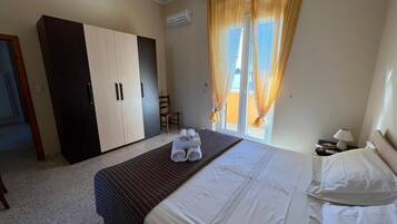 2 bedrooms, bed sheets