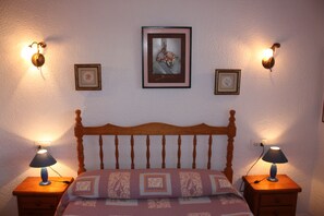 2 chambres, lit parapluie, Wi-Fi gratuit, draps fournis