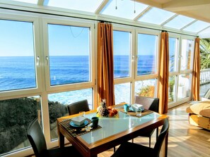 Dining - Sound of the sea to relax (Los Realejos)