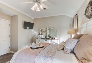 3 chambres, fer et planche à repasser, Wi-Fi gratuit, draps fournis