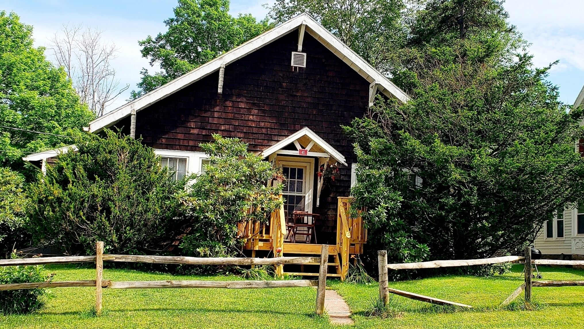 Catskill Getaway - Great for Skiers. 2 Miles To Windham Mountain, 6 To Hunter