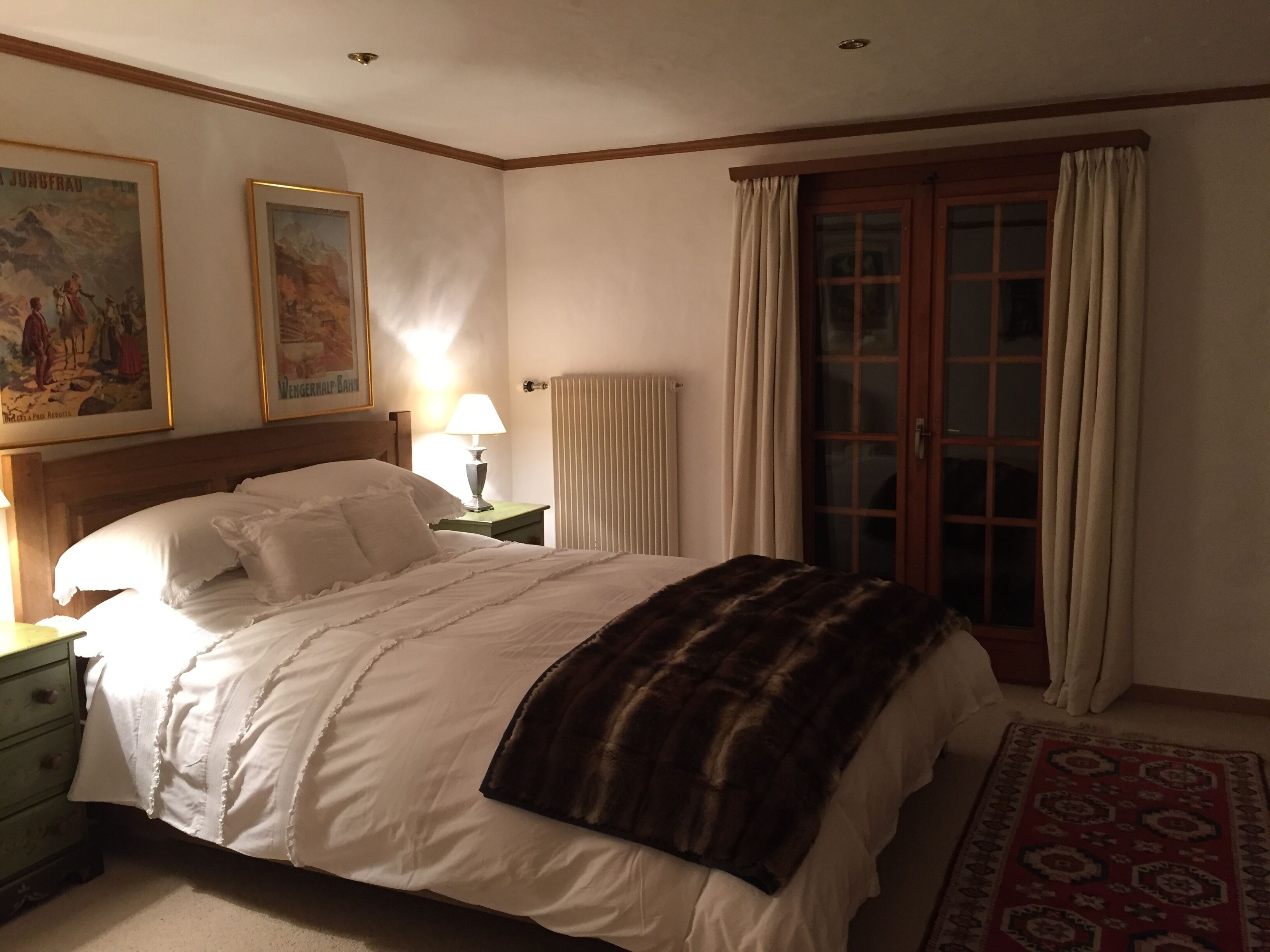 Double bedroom 3 with private bathroom, doors to balcony