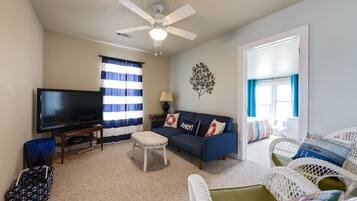 Smart TV, DVD player