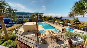 Pool - Charming condo w. community pool + ocean views! (Tybee Island)