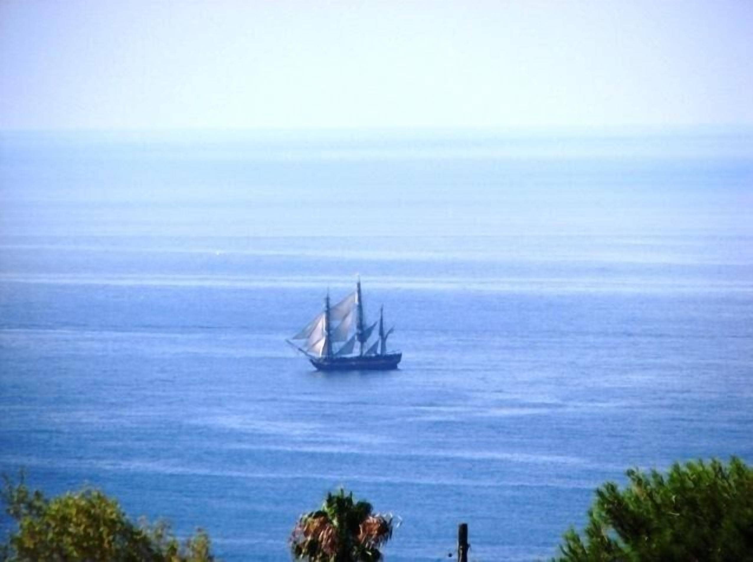 Panoramic Ocean, Bay and City View with Garden! 