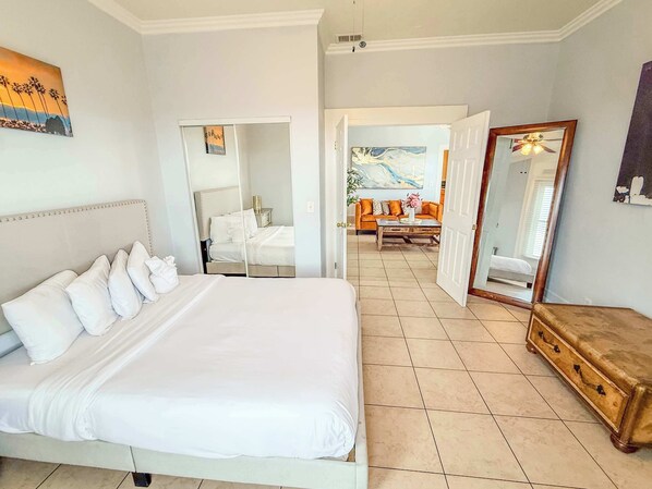 3 bedrooms, iron/ironing board, WiFi, bed sheets