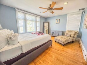 4 Schlafzimmer, Bügeleisen/Bügelbrett, WLAN, Bettwäsche