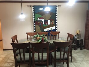 Dining - Ocean views and ocean breeze (Salinas)