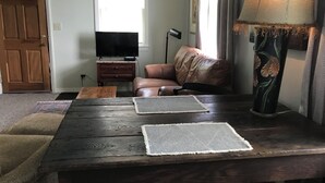 Unclassified image, 2 of 20, button